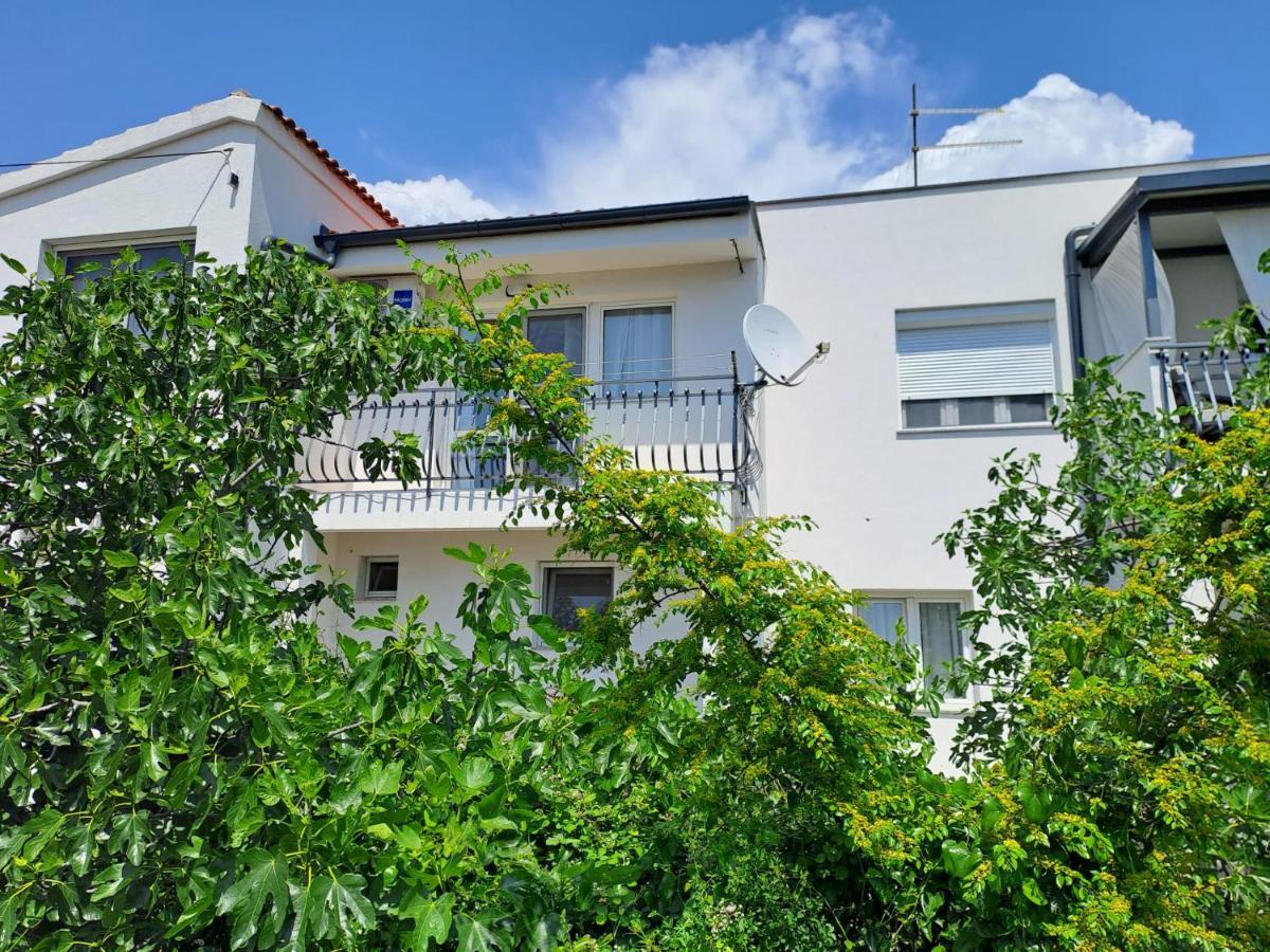 Sunshine Apartment Sovlje Tribalj Exteriör bild