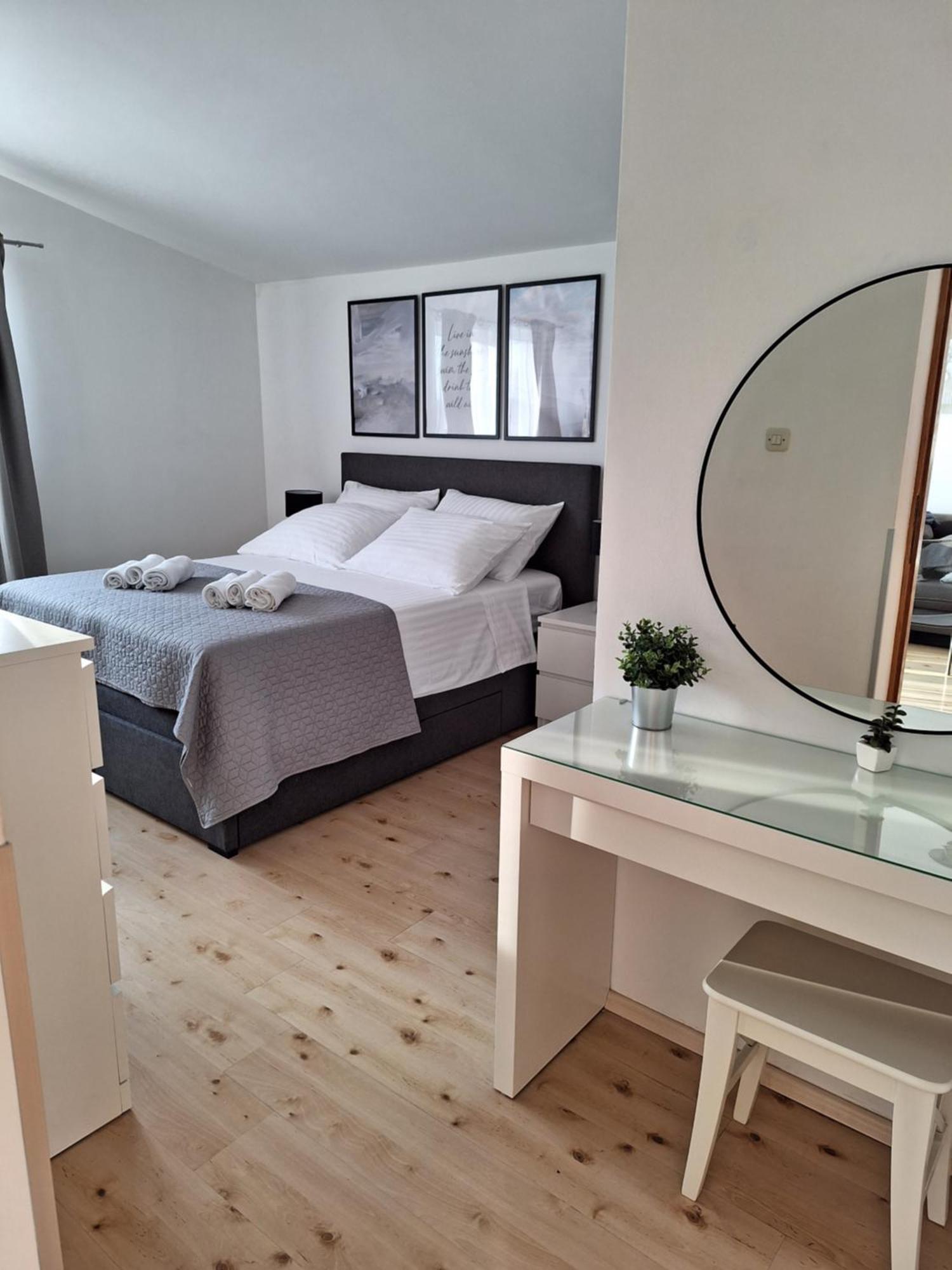 Sunshine Apartment Sovlje Tribalj Exteriör bild